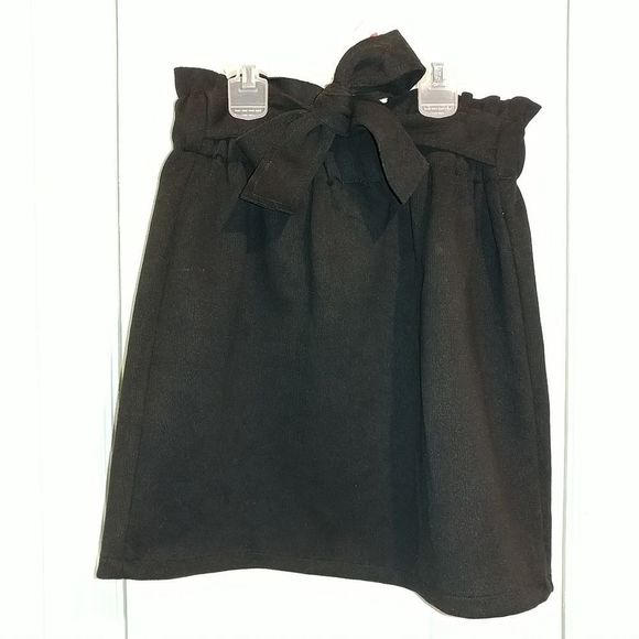 Ardene vegan suede paper bag mini skirt black size small - Picture 3 of 6